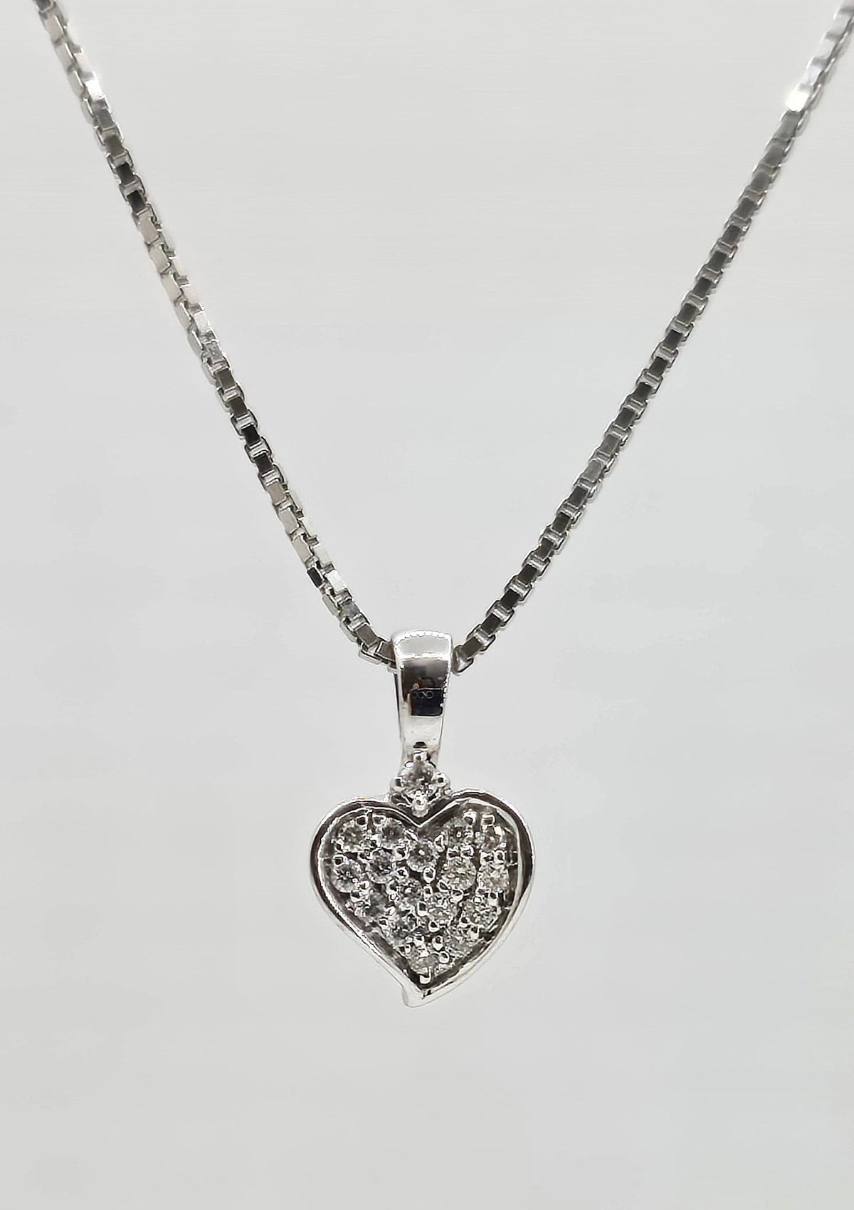 14K gold diamond heart necklace