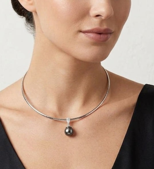 14K gold diamond and Tahitian pearl choker, view 2