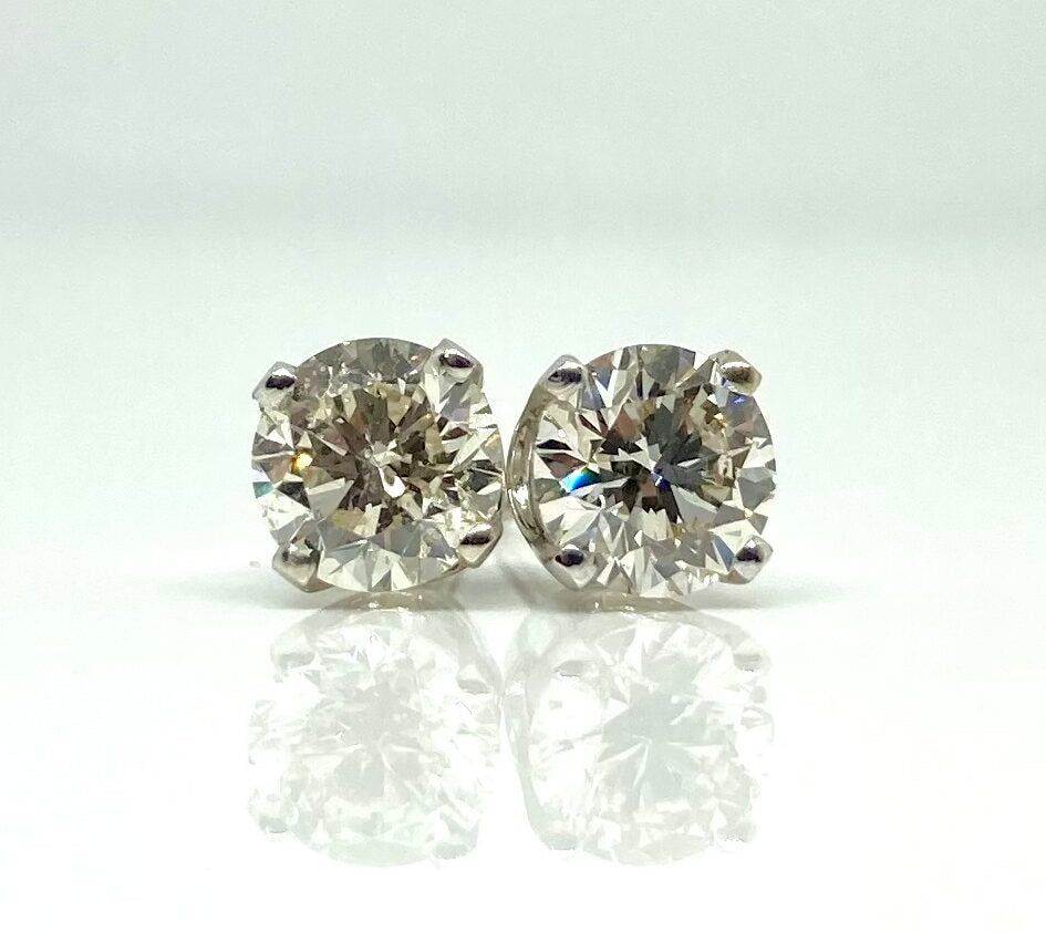 14K white gold diamond stud earrings, 1.42 ctw