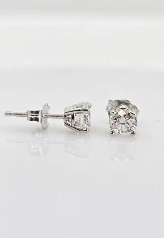 14K gold round diamond stud earrings