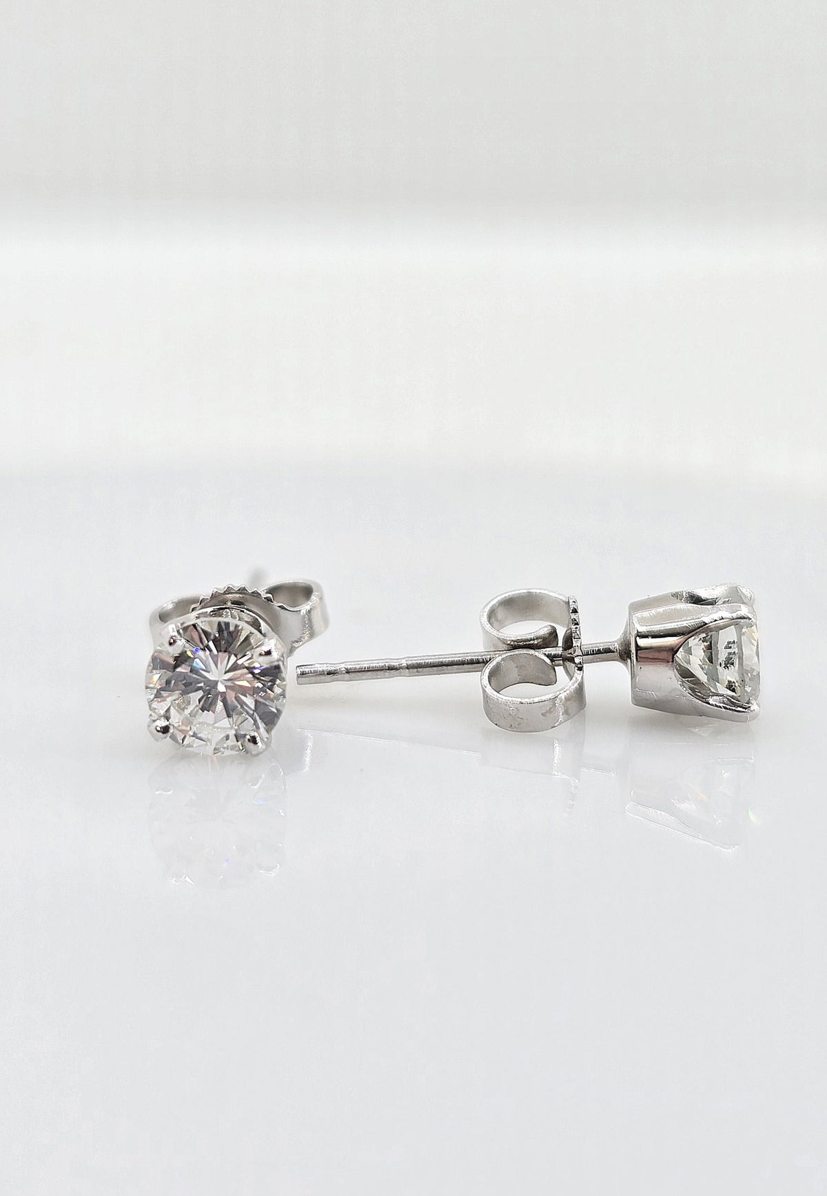 Pre-owned 14K gold diamond stud earrings