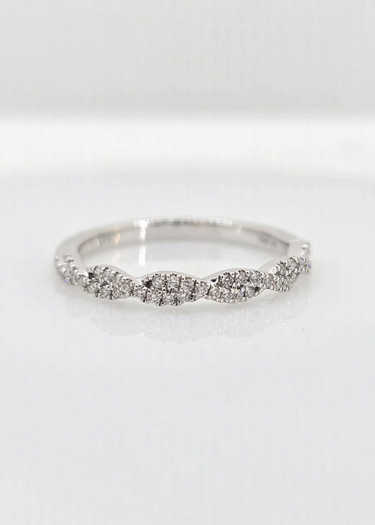 14K gold twisted diamond band