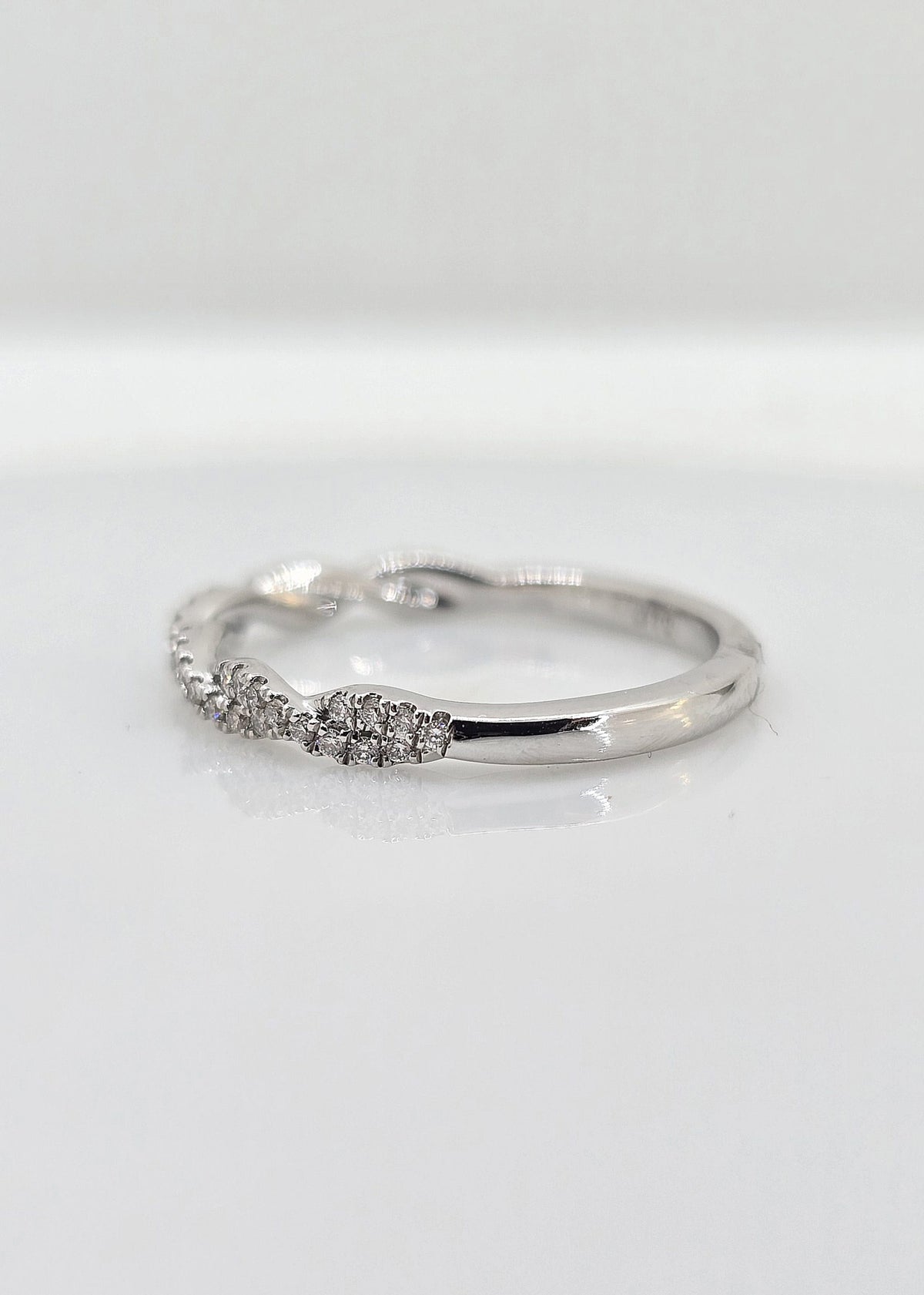 14K gold twisted diamond band, view 3