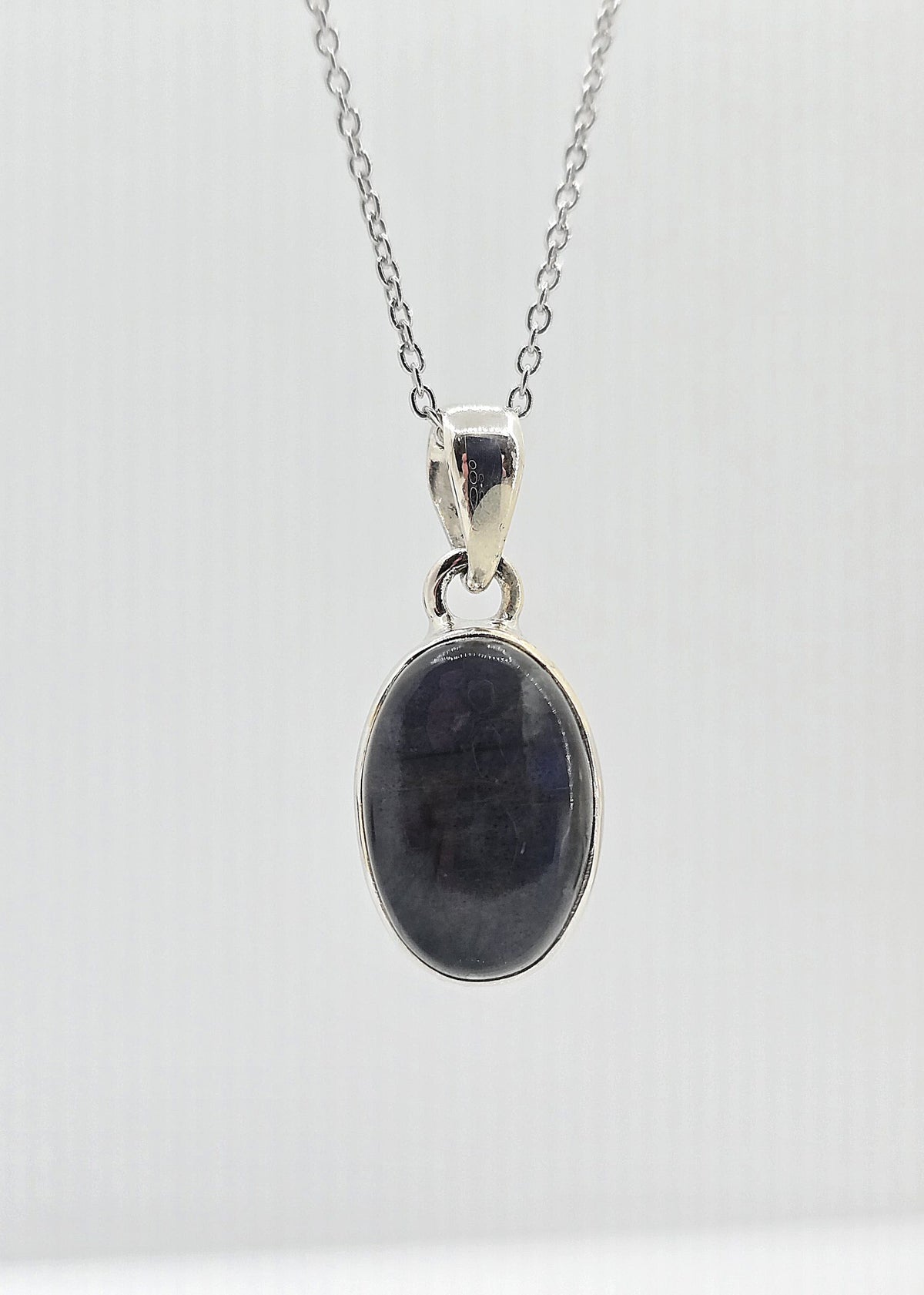 Sterling silver labradorite necklace