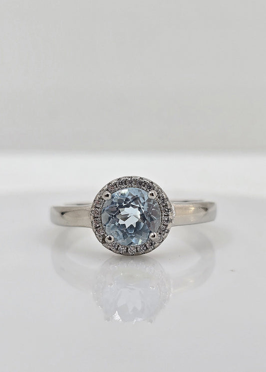 Sterling silver blue topaz ring, style B