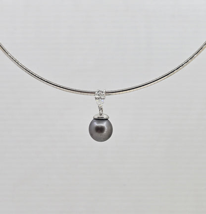 14K gold diamond and Tahitian pearl choker