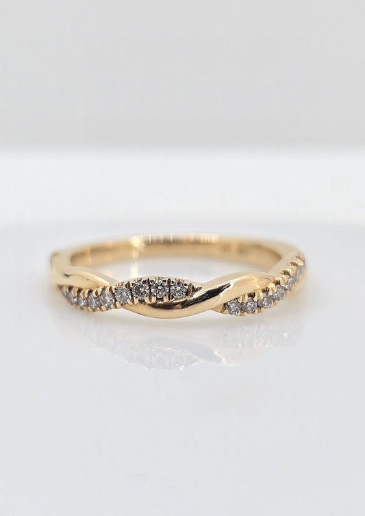 14K gold diamond twist band