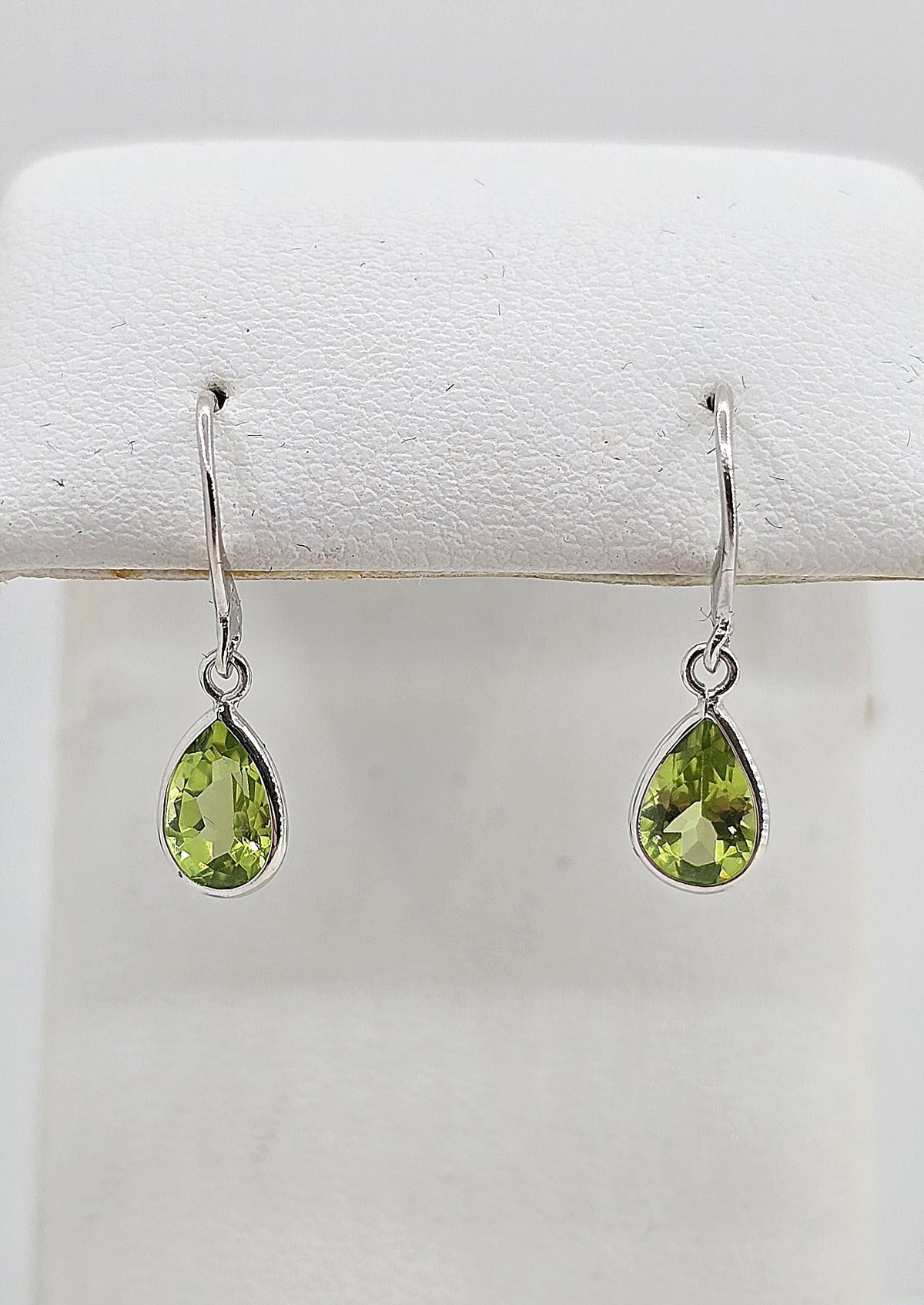 Sterling silver peridot drop earrings