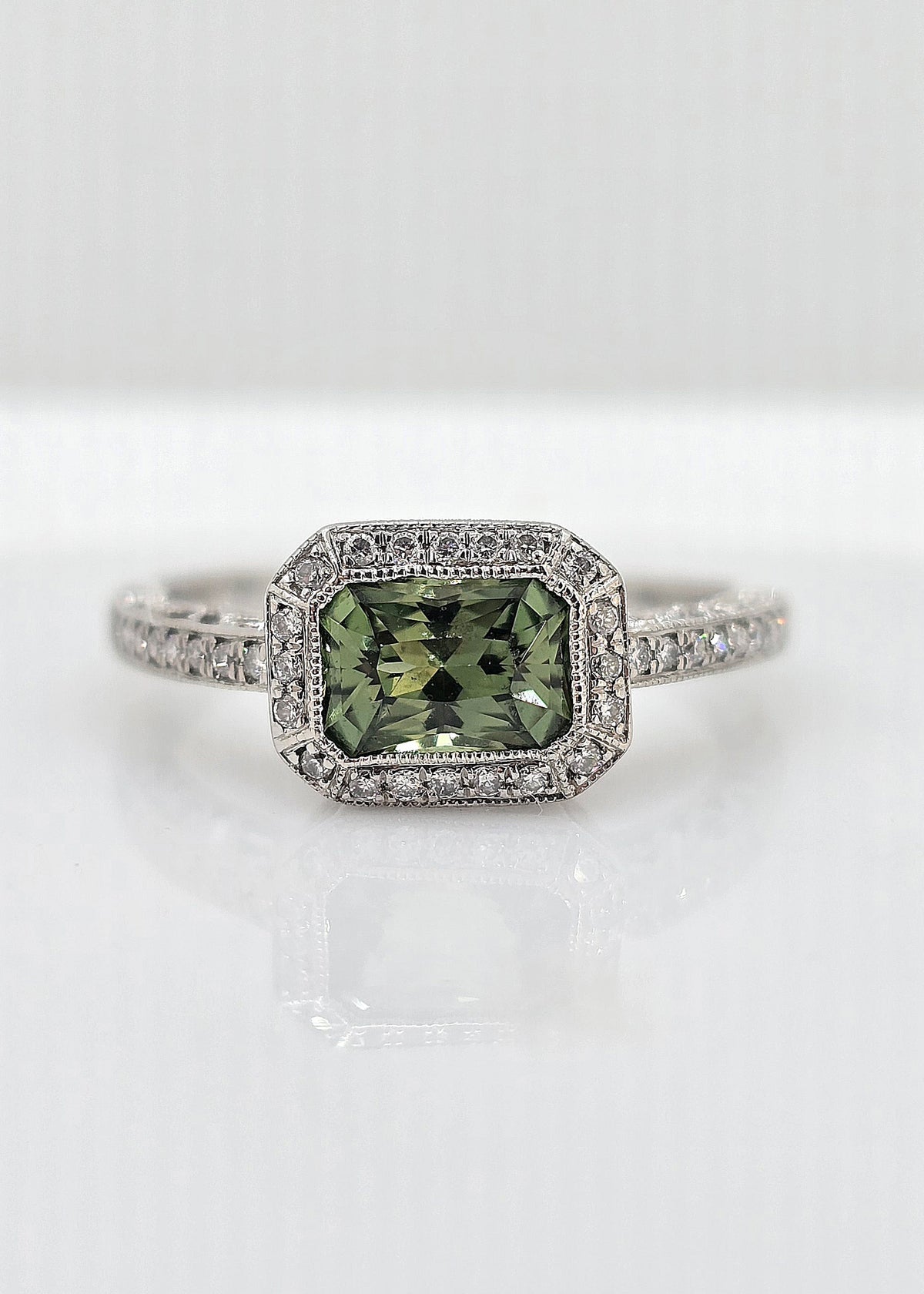 14k 1.1ctw Green Sapphire And Diamond Ring