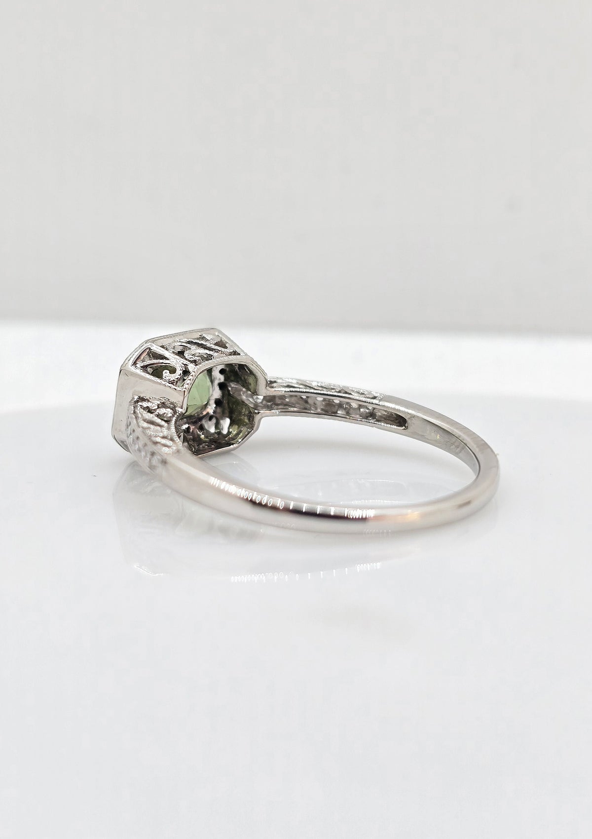 14k 1.1ctw Green Sapphire And Diamond Ring