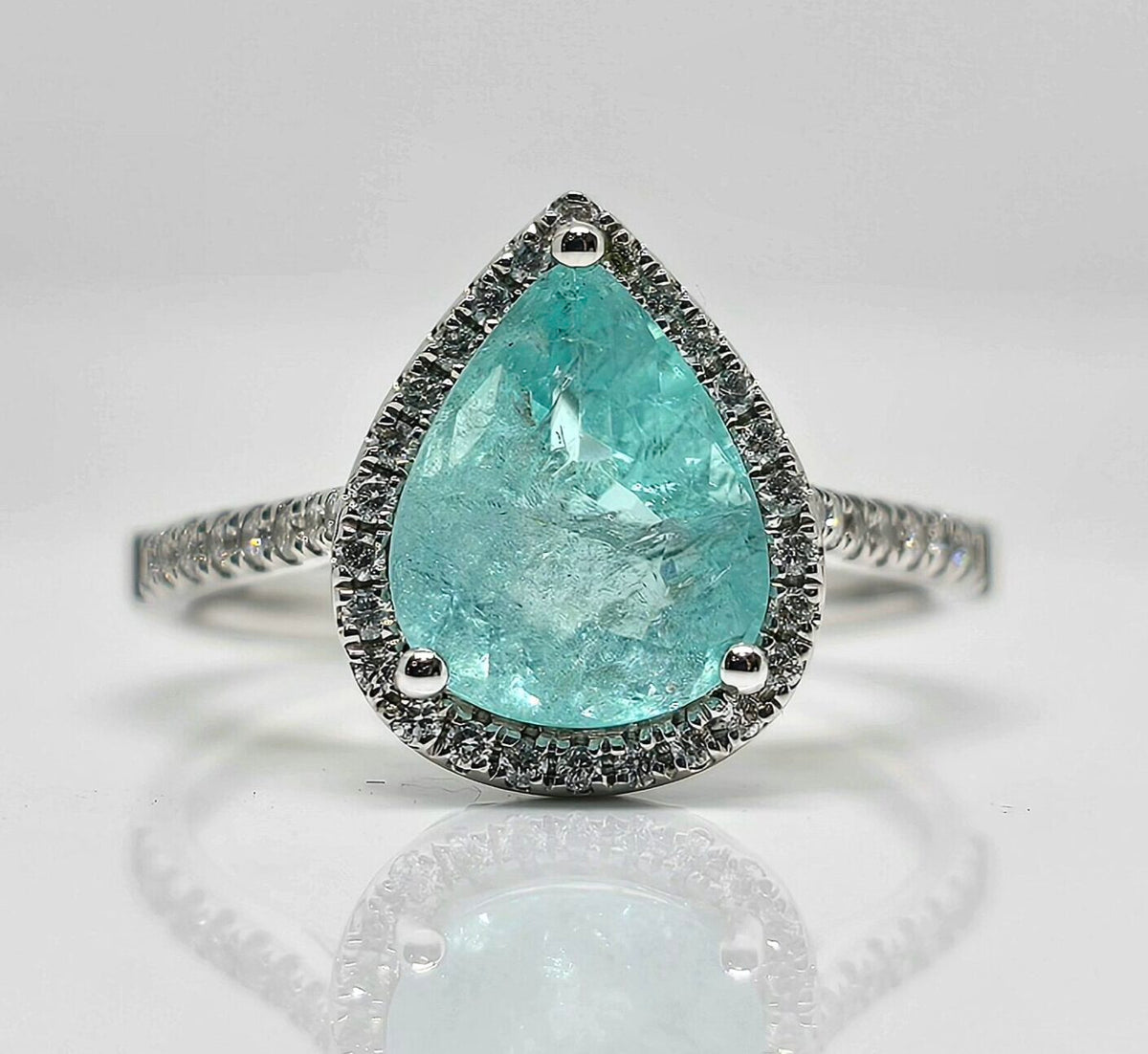 18K white gold Paraiba tourmaline and diamond ring