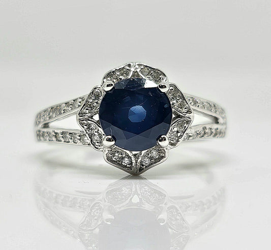 14K white gold sapphire and diamond ring, 1.65 ct