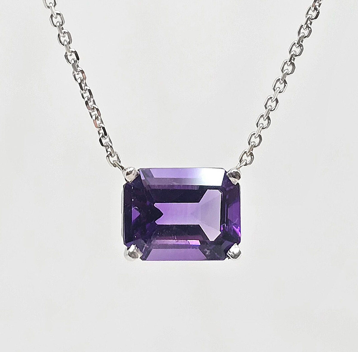 14K gold stationary amethyst necklace