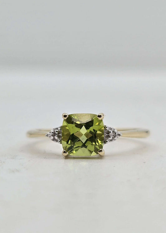 10K gold peridot ring, 1.25 ct