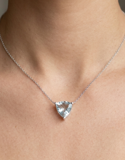 Pre-owned 14K gold aquamarine station necklace, view 3