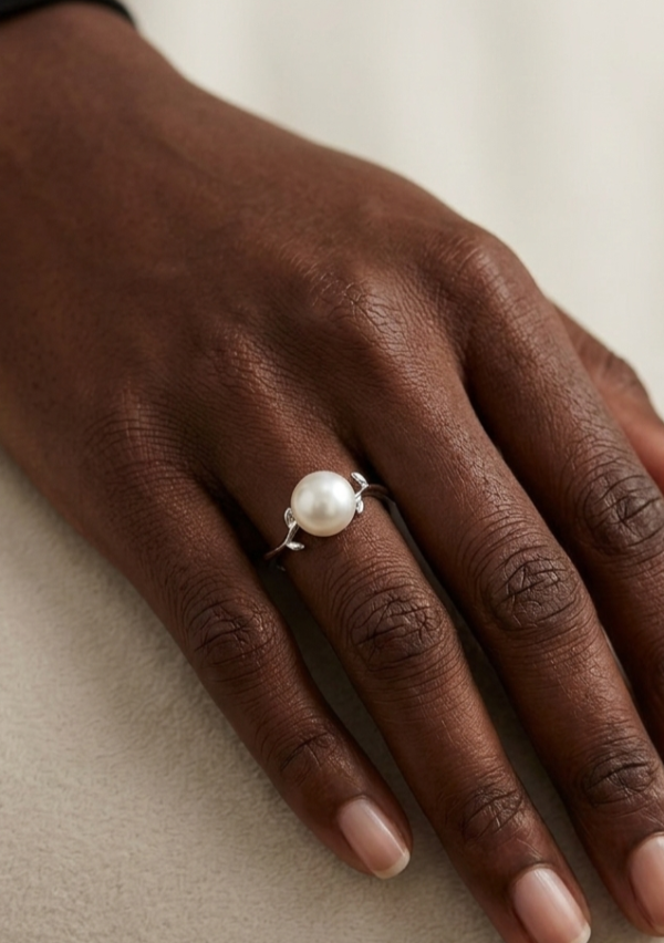 Sterling silver freshwater pearl ring, view 4