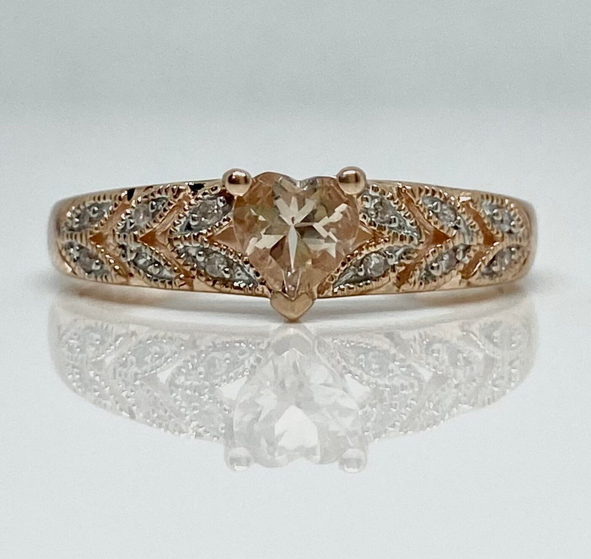 Pre-owned 10K rose gold heart morganite ring