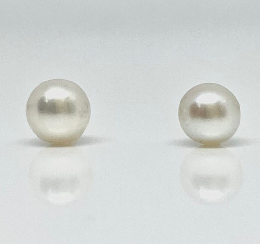 14K yellow gold 4.3mm pearl stud earrings