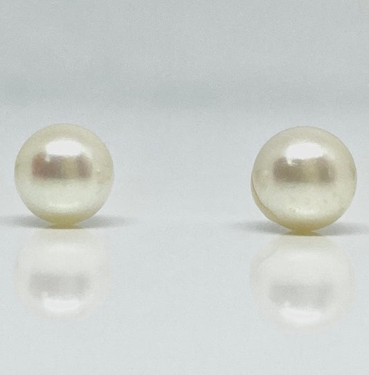 14K yellow gold 6mm pearl stud earrings