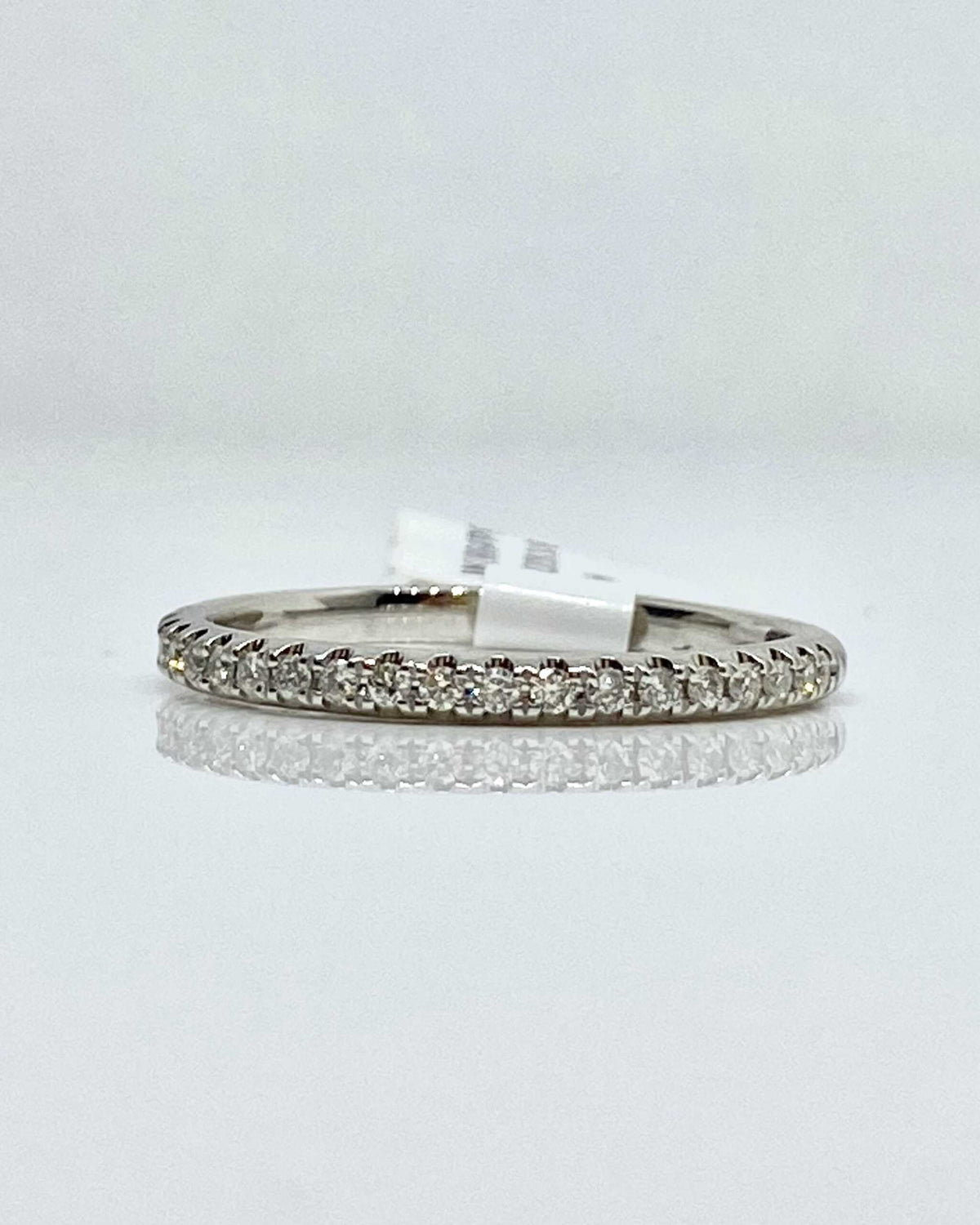 14K white gold diamond wedding band