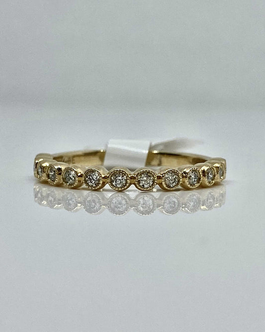14K yellow gold diamond wedding band