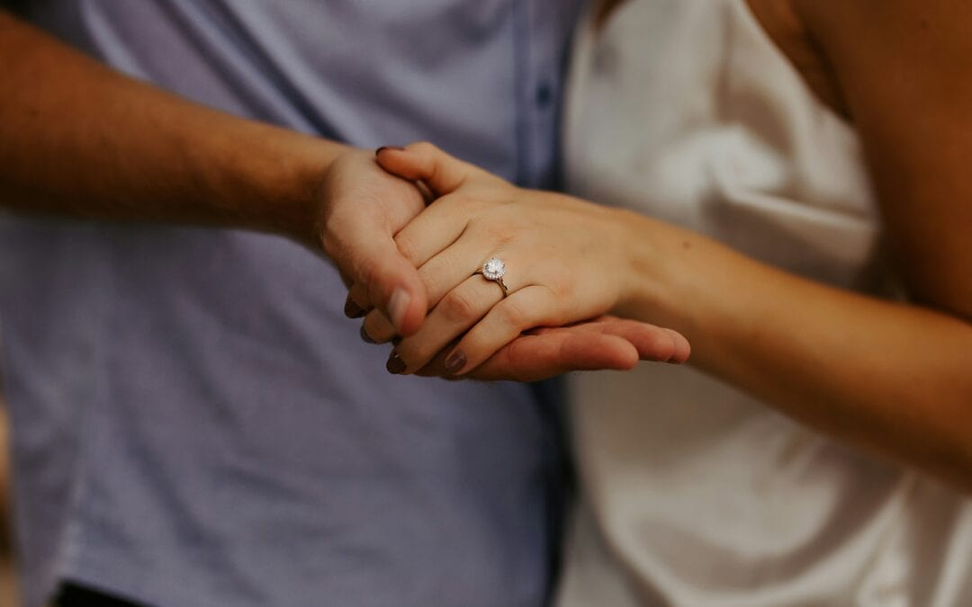 From Sapphires to Emeralds: Finding Your Dream Gemstone Engagement Ring