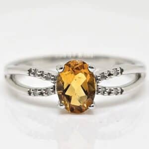 14k .70ct Oval Citrine Ring