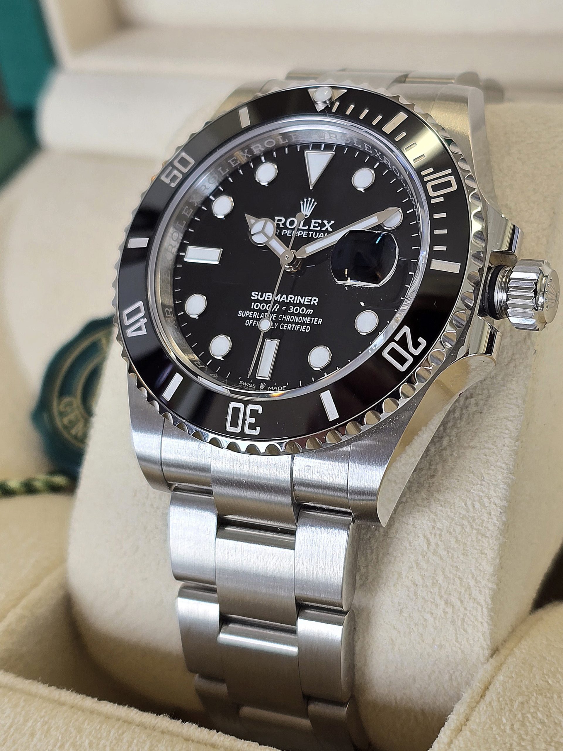 Rolex Submariner Date 126610LN - Image 3