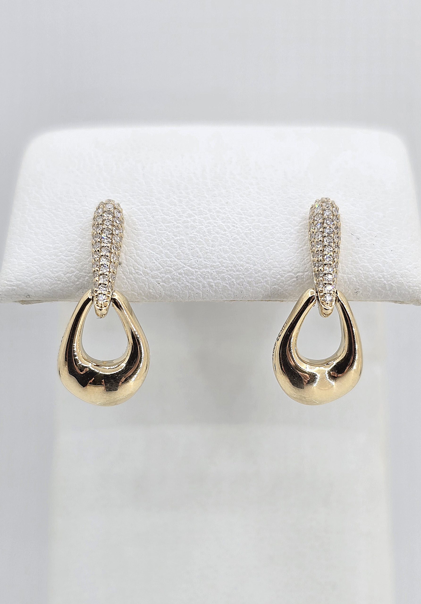 14k .26ctw Pave Diamond Drop Earrings