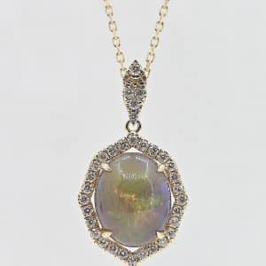 14k 2.88ct Jelly Opal And Diamond Necklace