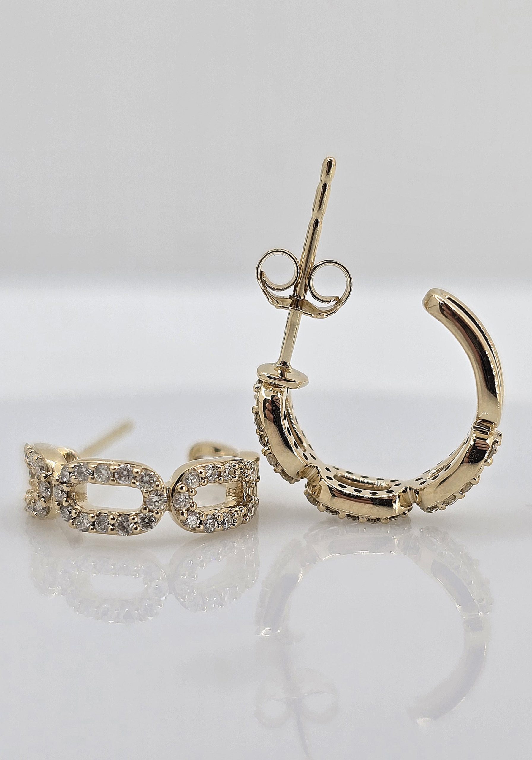 14k .25ctw Diamond Paperclip Huggies