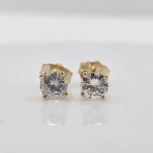 14k .58ctw Diamond Studs